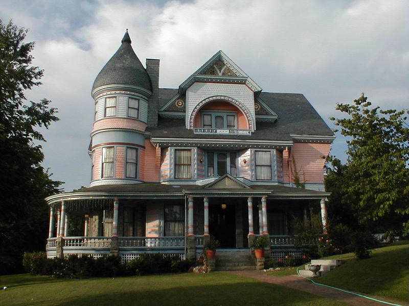 Eureka Springs '00/Queen Anne Mansion